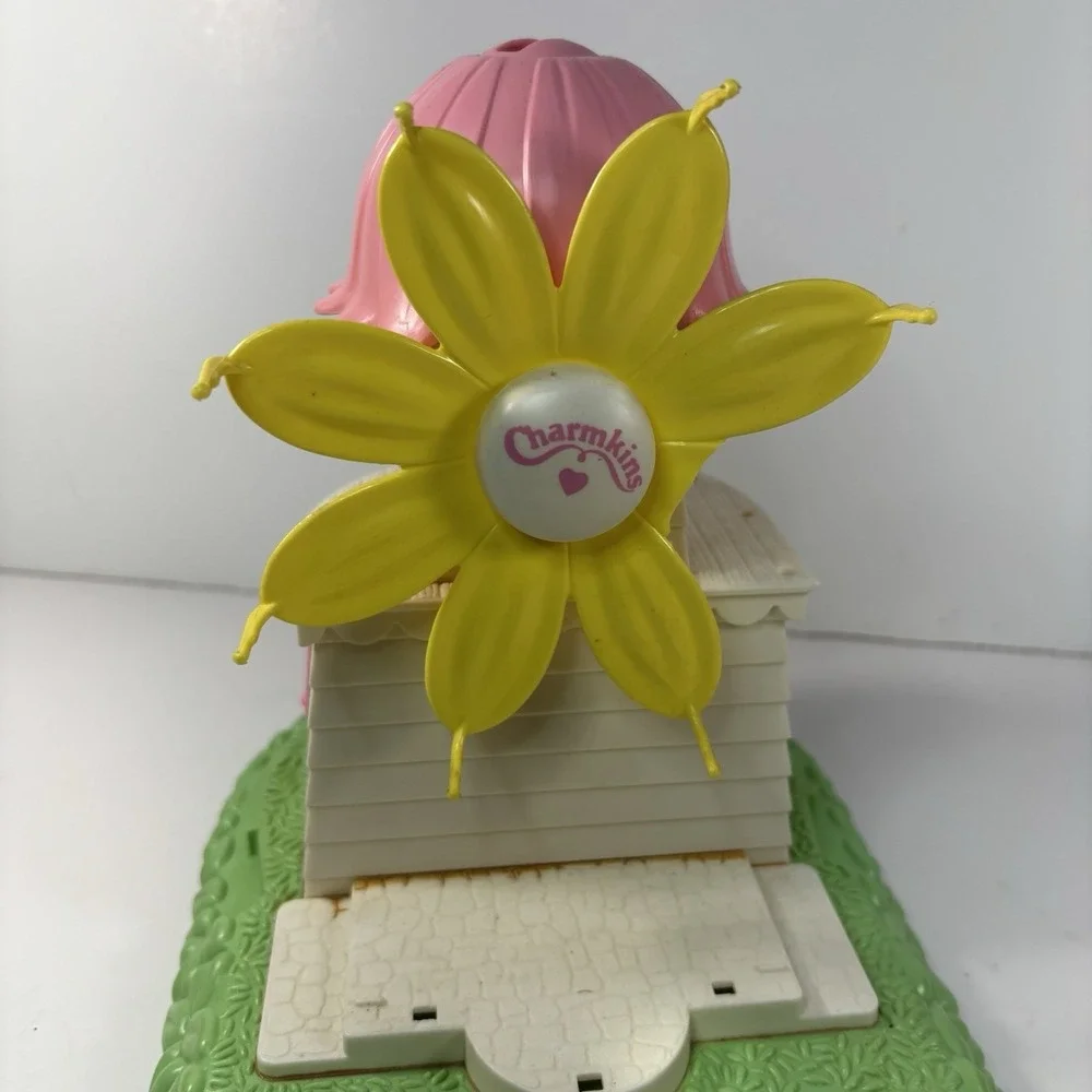 Vintage Charmkins ~ WHIPPOORWILL FLOWER MILL windmill playset ~ 1983 1984 Hasbro